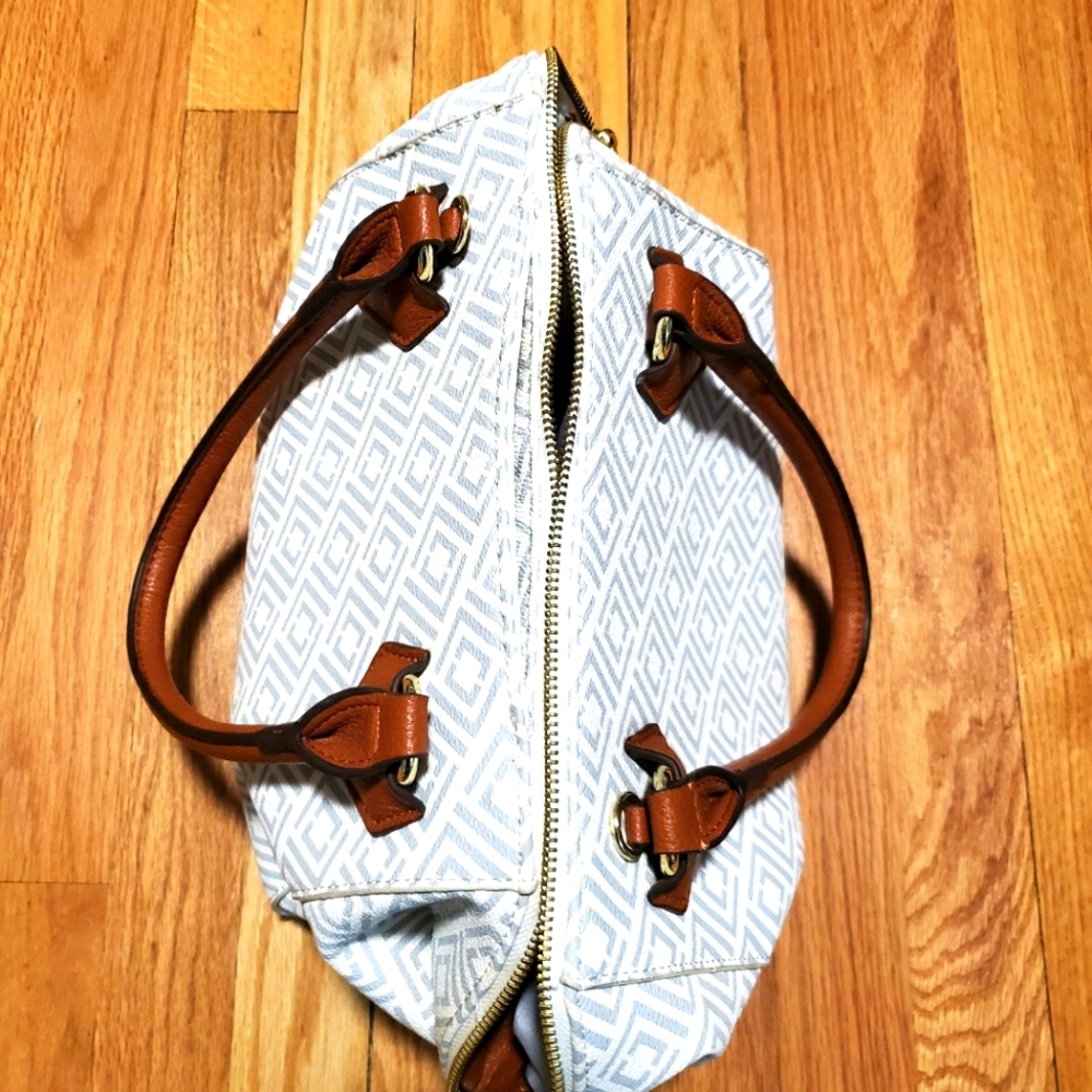 Liz clairborne purse